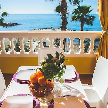 Apartamento ático 1a Línea De Playa - Pedregalejo *